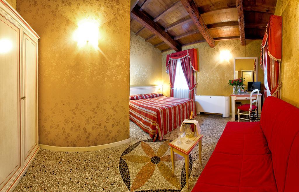 Pensión Ca' San Polo 3*